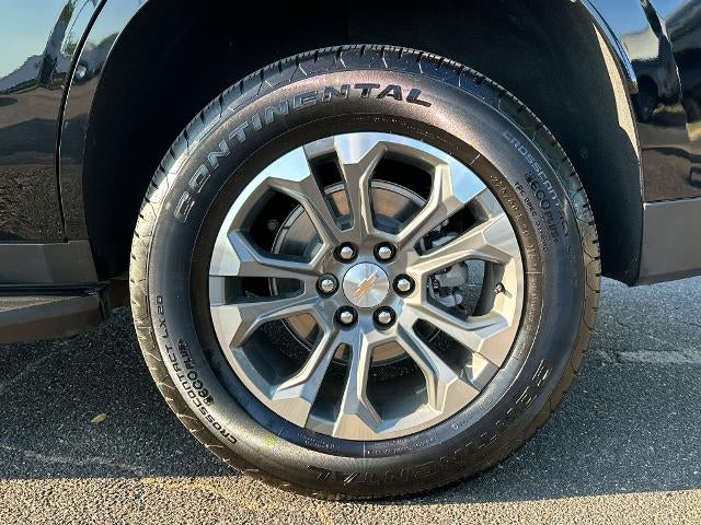 2025 Chevrolet Tahoe 4WD LS
