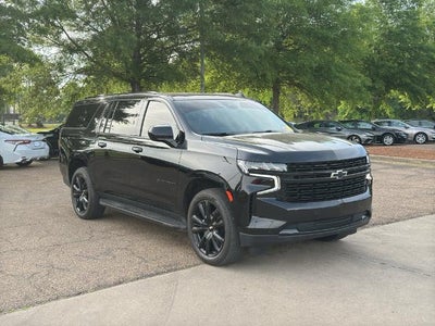 2023 Chevrolet Suburban 2WD RST