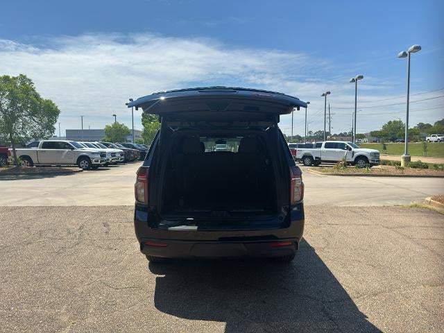 2023 Chevrolet Suburban 2WD RST