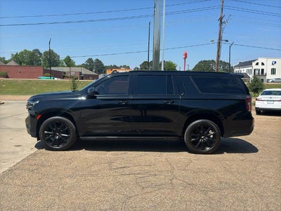 2023 Chevrolet Suburban 2WD RST