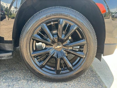 2023 Chevrolet Suburban 2WD RST