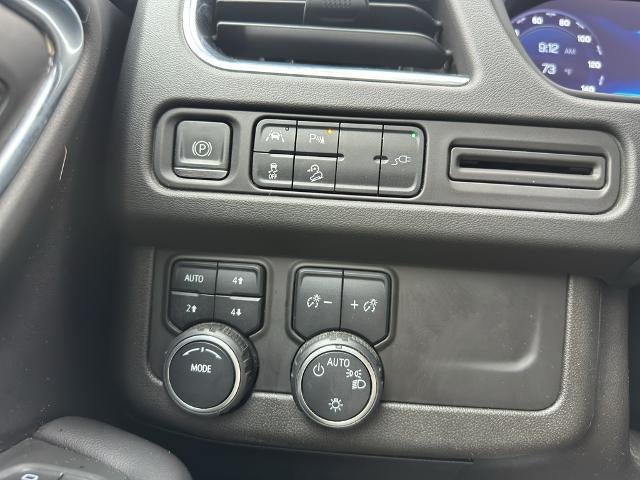 2022 Chevrolet Suburban 4WD Premier