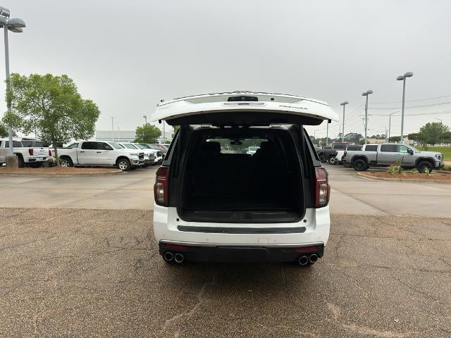 2022 Chevrolet Suburban 4WD Premier