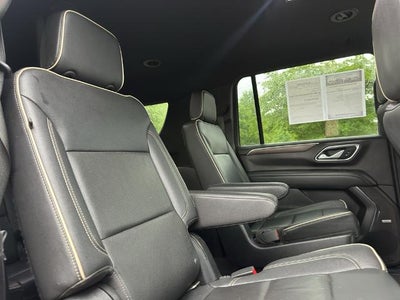 2022 Chevrolet Suburban 4WD Premier