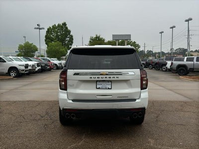 2022 Chevrolet Suburban 4WD Premier