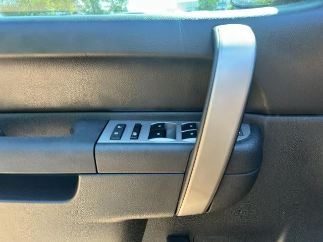 2011 GMC Sierra 2500 HD Crew Cab Long Box 4-Wheel Drive SLE