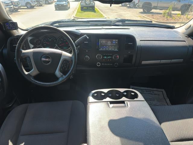 2011 GMC Sierra 2500 HD Crew Cab Long Box 4-Wheel Drive SLE