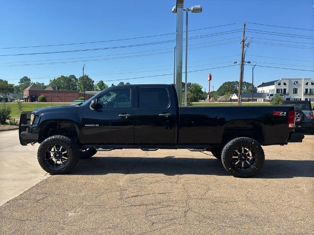 2011 GMC Sierra 2500 HD Crew Cab Long Box 4-Wheel Drive SLE