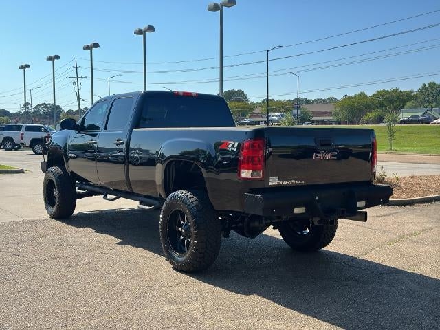 2011 GMC Sierra 2500 HD Crew Cab Long Box 4-Wheel Drive SLE