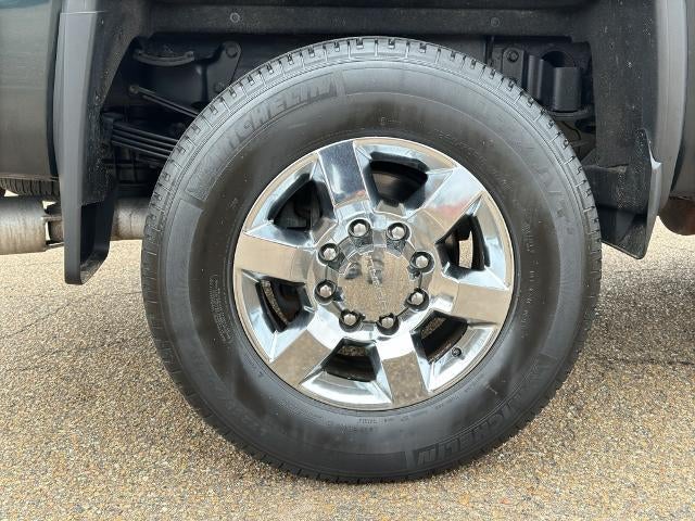 2018 GMC Sierra 3500HD Crew Cab Standard Box 4-Wheel Drive Denali