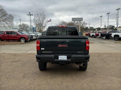 2018 GMC Sierra 3500HD Crew Cab Standard Box 4-Wheel Drive Denali