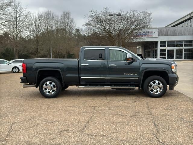 2018 GMC Sierra 3500HD Crew Cab Standard Box 4-Wheel Drive Denali