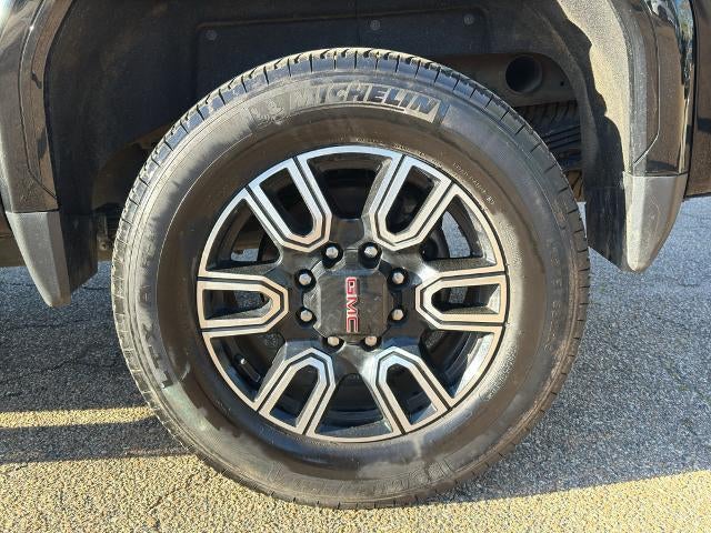 2022 GMC Sierra 2500 HD Crew Cab Standard Box 4-Wheel Drive AT4