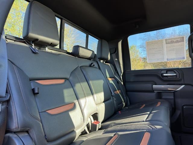 2022 GMC Sierra 2500 HD Crew Cab Standard Box 4-Wheel Drive AT4