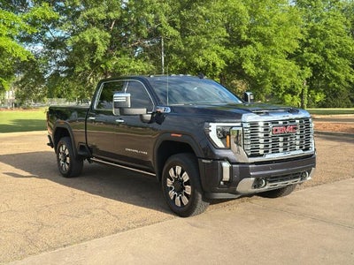 2024 GMC Sierra 2500 HD Crew Cab Standard Box 4-Wheel Drive Denali