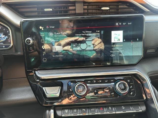 2024 GMC Sierra 2500 HD Crew Cab Standard Box 4-Wheel Drive Denali