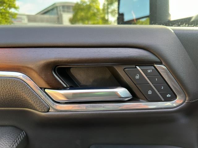 2024 GMC Sierra 2500 HD Crew Cab Standard Box 4-Wheel Drive Denali