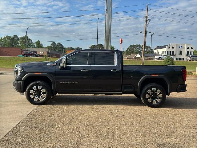 2024 GMC Sierra 2500 HD Crew Cab Standard Box 4-Wheel Drive Denali
