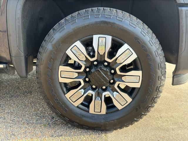 2024 GMC Sierra 2500 HD Crew Cab Standard Box 4-Wheel Drive Denali