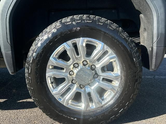 2021 GMC Sierra 2500 HD Crew Cab Standard Box 4-Wheel Drive Denali