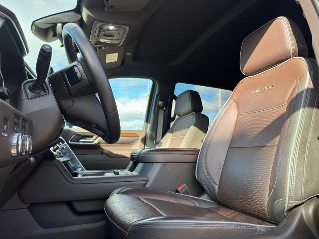 2024 GMC Sierra 2500 HD Crew Cab Standard Box 4-Wheel Drive Denali