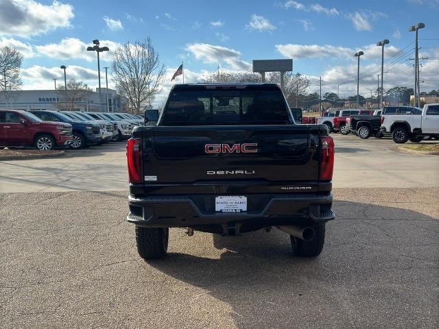 2024 GMC Sierra 2500 HD Crew Cab Standard Box 4-Wheel Drive Denali