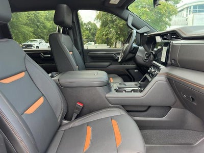 2024 GMC Sierra 3500HD Crew Cab Standard Box 4-Wheel Drive AT4