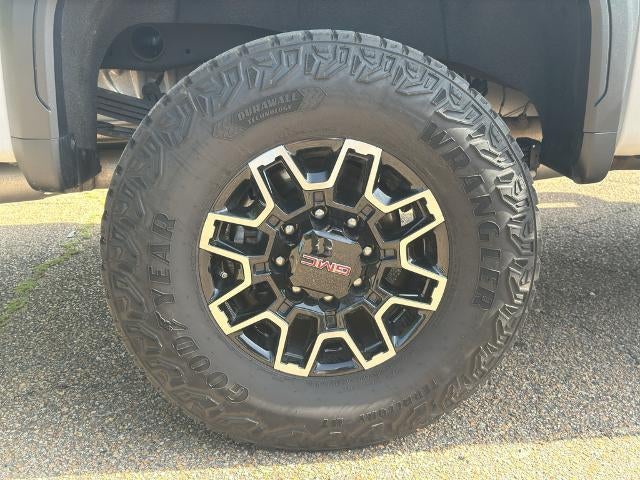 2024 GMC Sierra 2500 HD Crew Cab Standard Box 4-Wheel Drive AT4X