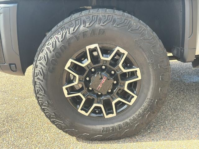 2024 GMC Sierra 2500 HD Crew Cab Standard Box 4-Wheel Drive AT4X