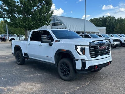 2025 GMC Sierra 2500 HD Crew Cab Standard Box 4-Wheel Drive AT4
