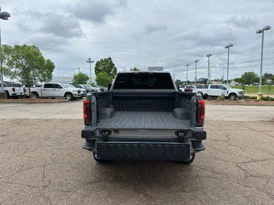 2025 GMC Sierra 2500 HD Crew Cab Standard Box 4-Wheel Drive AT4