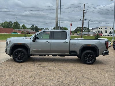 2025 GMC Sierra 2500 HD Crew Cab Standard Box 4-Wheel Drive AT4
