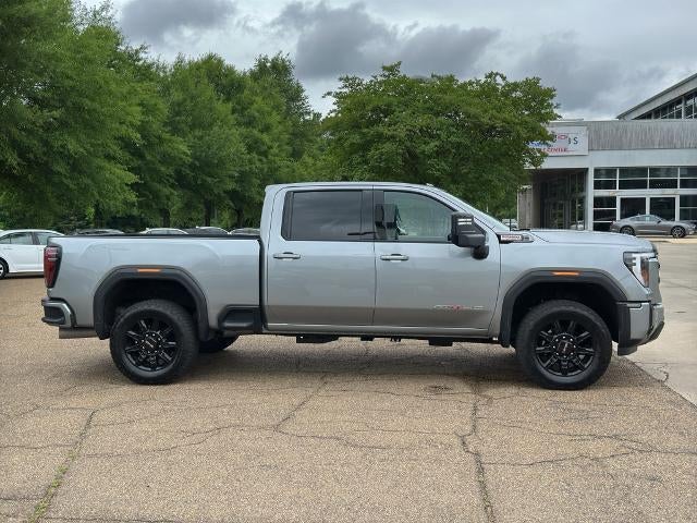 2025 GMC Sierra 2500 HD Crew Cab Standard Box 4-Wheel Drive AT4