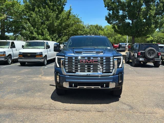 2025 GMC Sierra 2500 HD Crew Cab Standard Box 4-Wheel Drive Denali