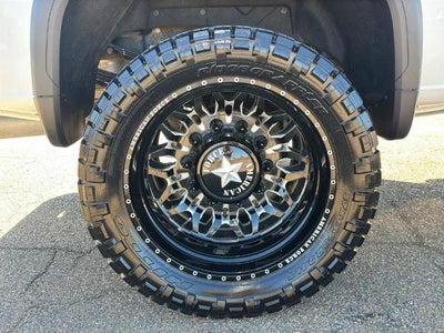 2025 GMC Sierra 3500HD Crew Cab Long Box 4-Wheel Drive Denali Ultimate