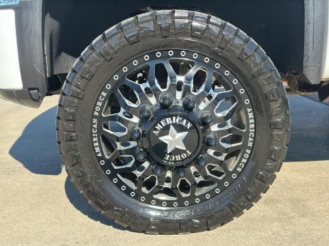 2025 GMC Sierra 3500HD Crew Cab Long Box 4-Wheel Drive Denali Ultimate