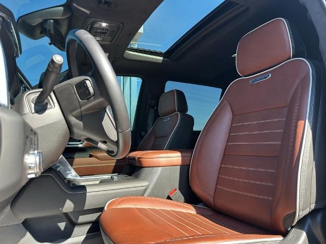 2025 GMC Sierra 3500HD Crew Cab Long Box 4-Wheel Drive Denali Ultimate