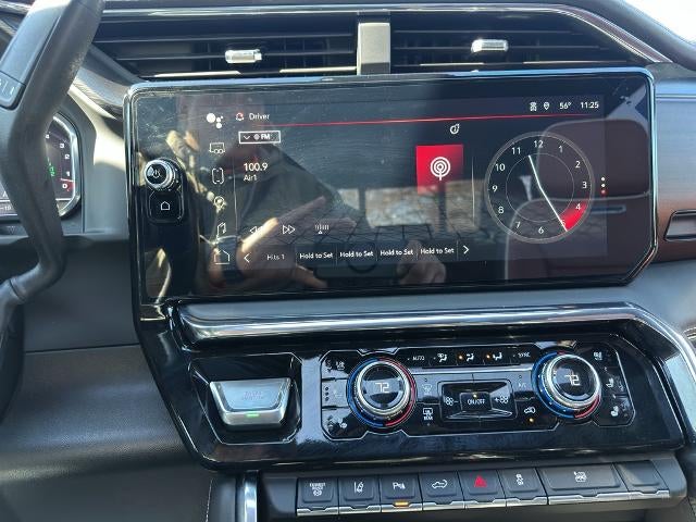 2025 GMC Sierra 3500HD Crew Cab Long Box 4-Wheel Drive Denali Ultimate