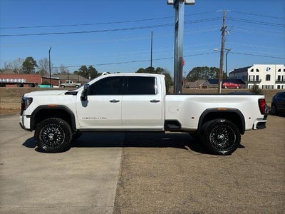 2025 GMC Sierra 3500HD Crew Cab Long Box 4-Wheel Drive Denali Ultimate