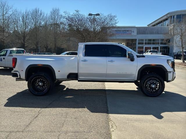 2025 GMC Sierra 3500HD Crew Cab Long Box 4-Wheel Drive Denali Ultimate