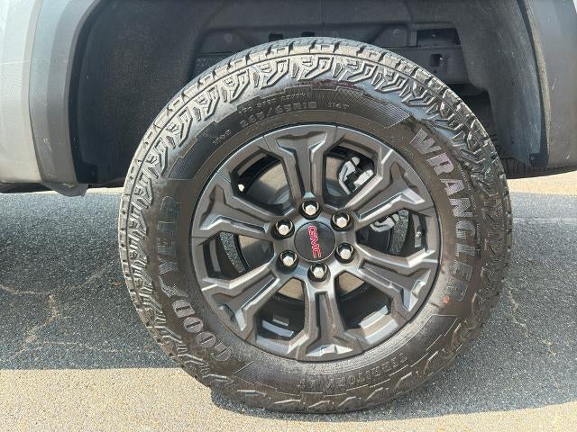 2025 GMC Canyon Crew Cab Short Box 2-Wheel Drive Elevation