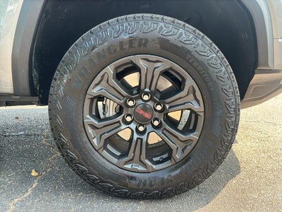 2025 GMC Canyon Crew Cab Short Box 2-Wheel Drive Elevation