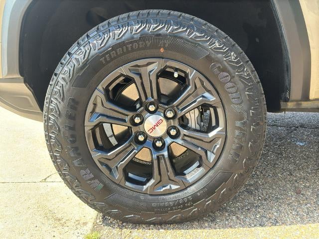 2023 GMC Canyon Crew Cab Short Box 2-Wheel Drive Elevation