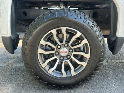 2022 GMC Sierra 1500 Limited Crew Cab Short Box 4-Wheel Drive AT4