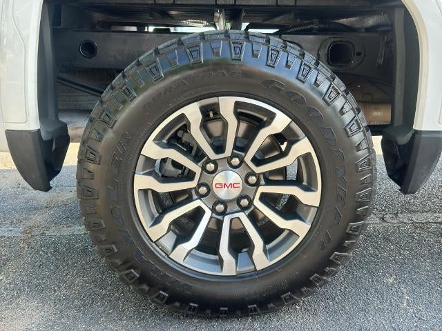 2022 GMC Sierra 1500 Limited Crew Cab Short Box 4-Wheel Drive AT4