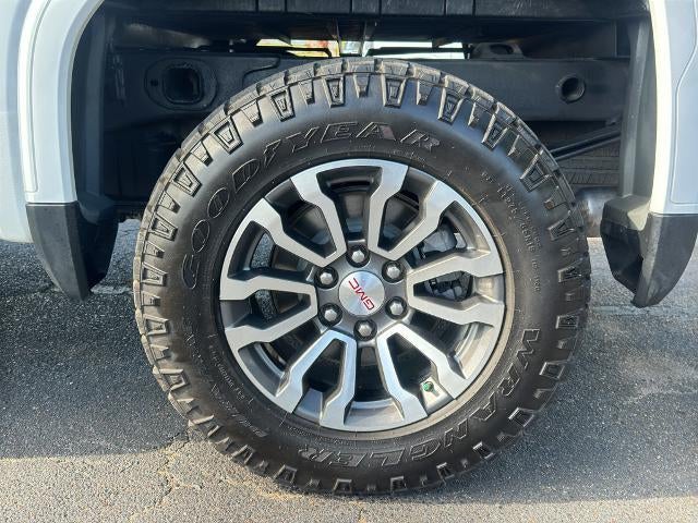 2022 GMC Sierra 1500 Limited Crew Cab Short Box 4-Wheel Drive AT4