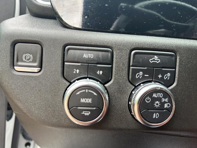 2024 GMC Sierra 1500 Crew Cab Short Box 4-Wheel Drive Elevation 3SB