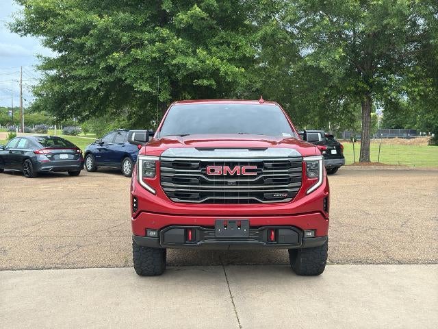 2022 GMC Sierra 1500 Crew Cab Short Box 4-Wheel Drive AT4