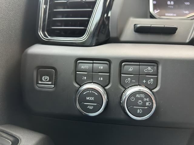 2022 GMC Sierra 1500 Crew Cab Short Box 4-Wheel Drive AT4