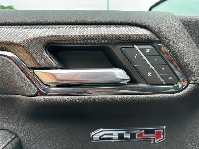 2022 GMC Sierra 1500 Crew Cab Short Box 4-Wheel Drive AT4